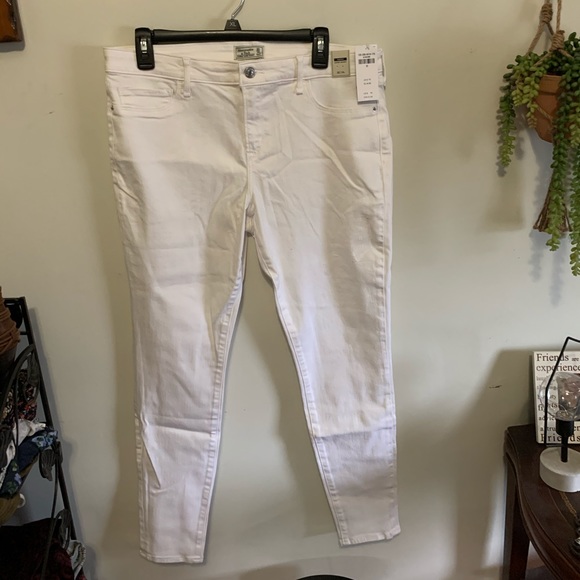 Abercrombie & Fitch Pants - Abercrombie White Super Skinny Jeans